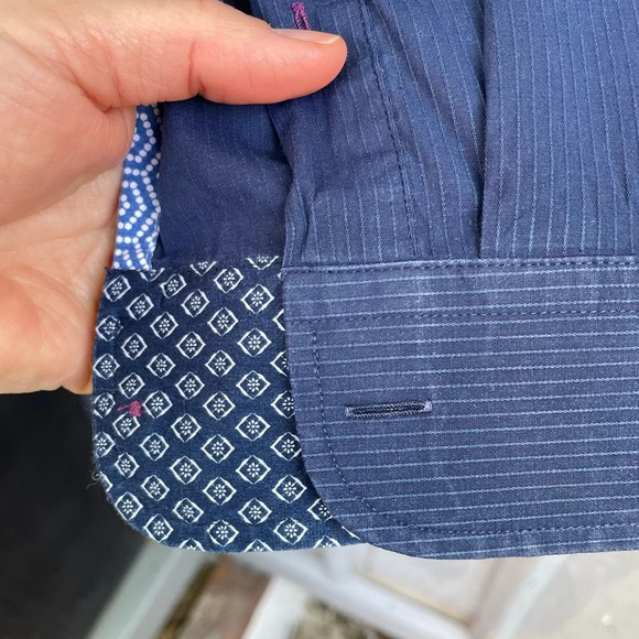 Ted Baker “ulukhot” Navy  textured verticals stripe buttondown, Ted 3 (me… - Picture 9 of 11